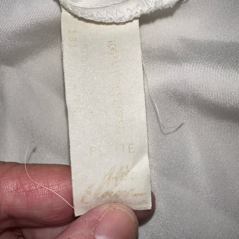 Miss Elaine • Vintage Silky Satin Nightgown High-Low Side Slits Flowers Petite - Picture 8 of 9